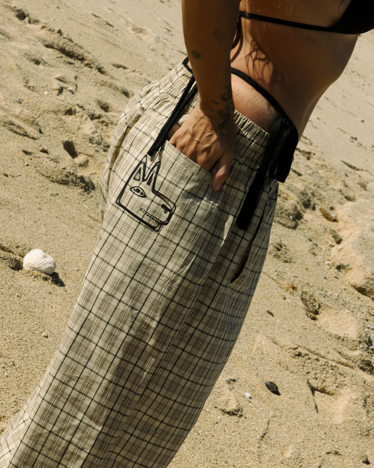 Go Against The Grain Plaid Pants - El Dingo